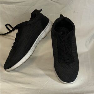 Black Athletic Women’s Shoes